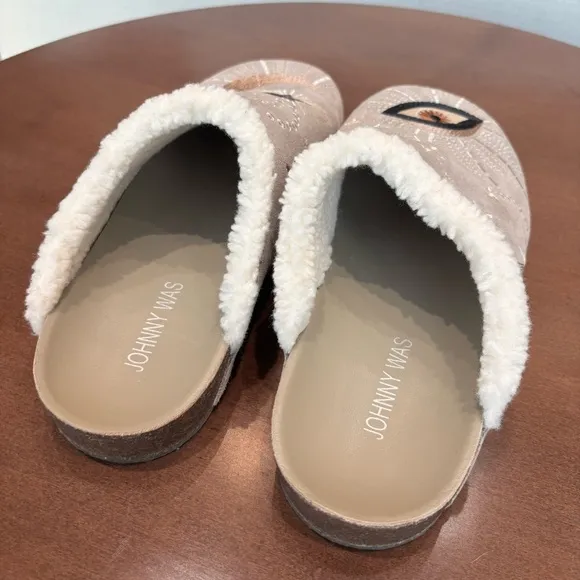 NWOT Johnny Was Celestial Mule, Size 8