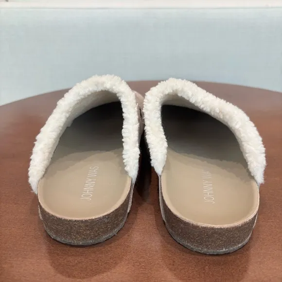 NWOT Johnny Was Celestial Mule, Size 8