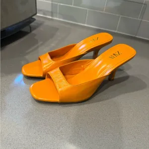 NWOT Zara Orange Heeled Mules sandals peep toe size 8/39.