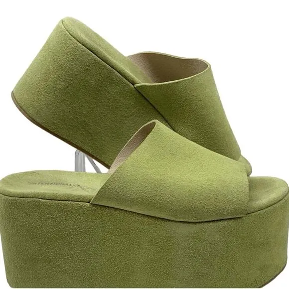 NWT $200 Intentionally Blank Camp Platform Slides Green Suede Mules - Size 7.5
