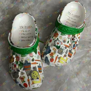 NWT Crocs Disney Parks Flowers And Garden Festival Mickey Classic Clogs
