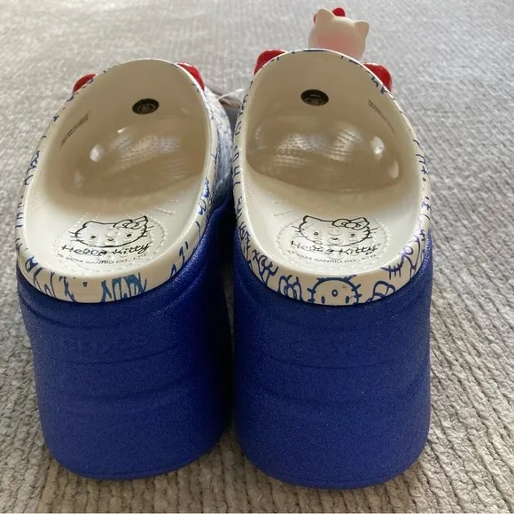 NWT Crocs x Hello Kitty Heels Blue Red Bow Clog Mules Size 8 Sanrio 2024
