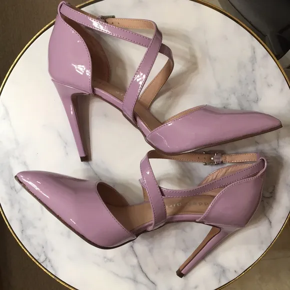 NWT Gorgeous lilac strappy pointed toe heels