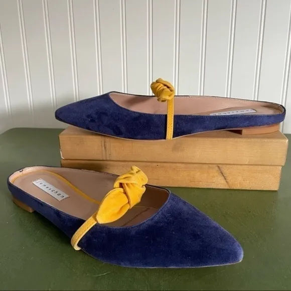 NWT James Chan NAJA Strappy Mules in Navy Sunburst Kidsuede