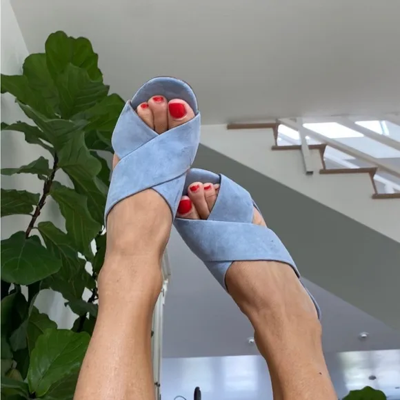 NWT Lola Cruz Suede Criss Cross Blue Slides mules Blue and silver. comfortable❤️