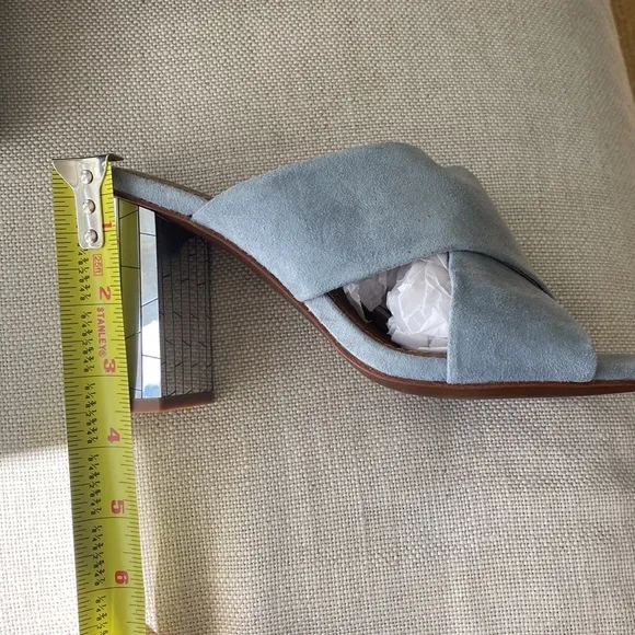 NWT Lola Cruz Suede Criss Cross Blue Slides mules Blue and silver. comfortable❤️