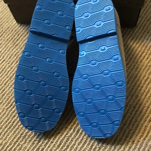 NWT NIB Kids’ Florsheim Suede Oxfords