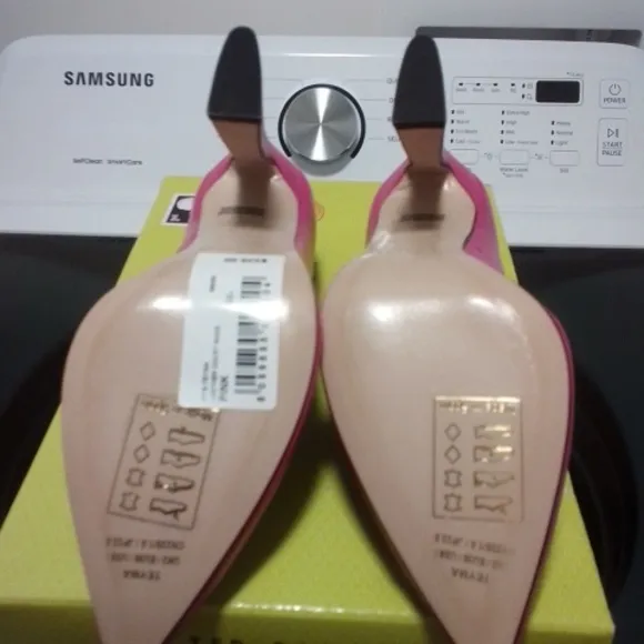 NWT NIB Ted Baker Teyms Pink Heels