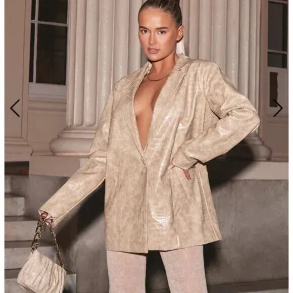 NWT Pretty Little Thing Cream Croc PU Oversized Blazer