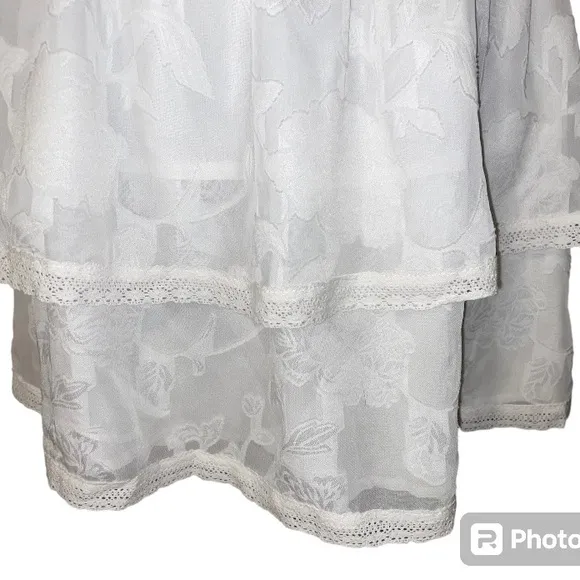 NWT SALTWATER LUXE Loretta Ruffle Tiered White Vanilla Lace Mini Skirt S…