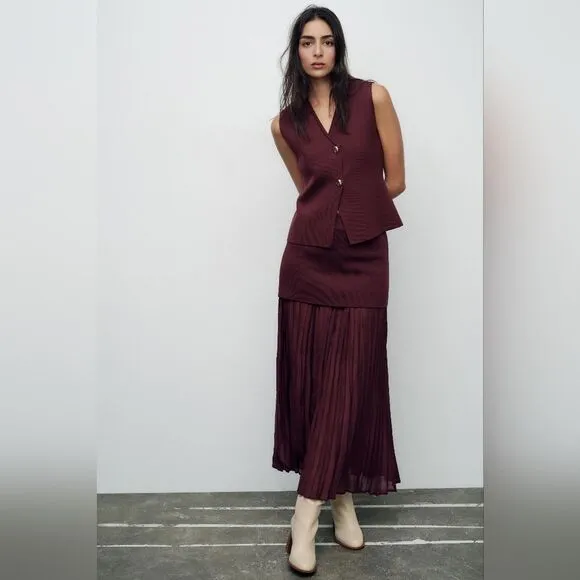 NWT ZARA ZARA NWT WOMAN MIXED PLEATED KNIT SKIRT Burgundy