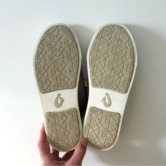 OluKai Neutral Tapa Textured Lace-Up Pehuea Lī Casual Lightweight Sneaker Shoe