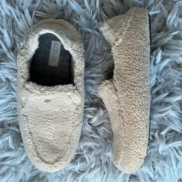 Olukai Nohea Heu Sandbar neutral tan loungewear slippers women’s shoe size 7