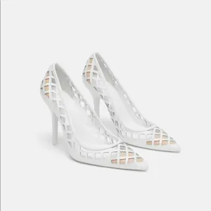 openwork leather pumps zara