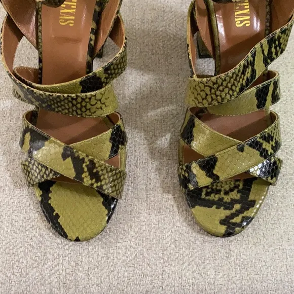 Paris Texas olive green snakeskin effect sandals size 39 EU