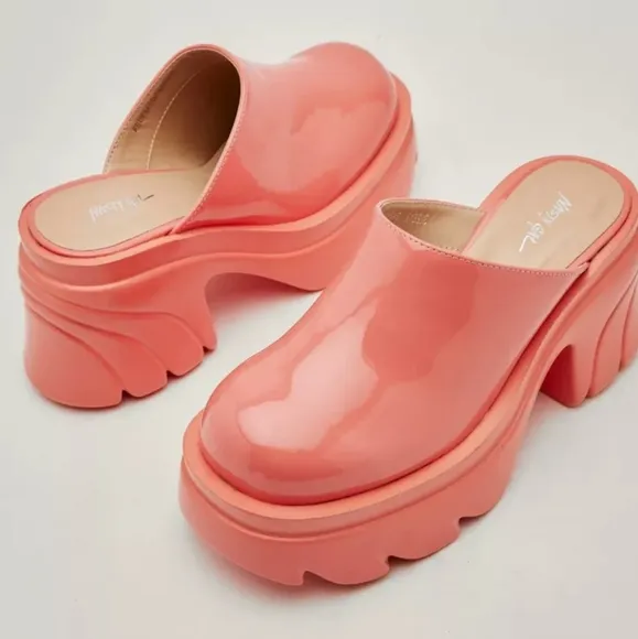 Patent Faux Leather Chunky Round Toe Mules Coral Platform .