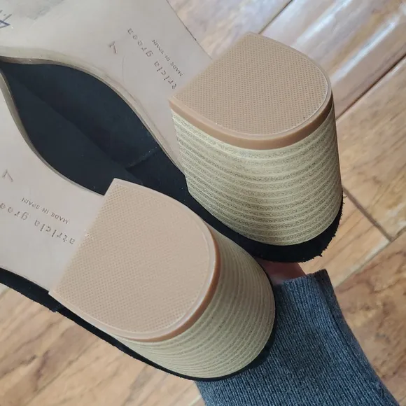 Patricia Green Lillian Mules