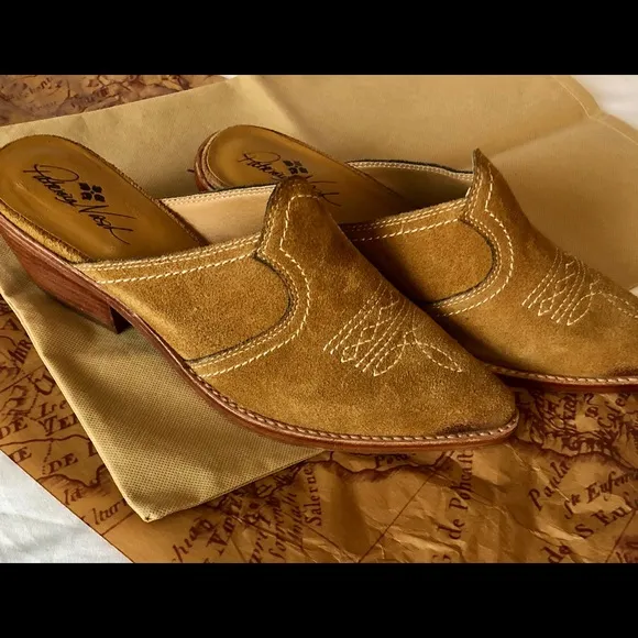 Patricia Nash, Battista, suede, western, power up fabulous shoes!