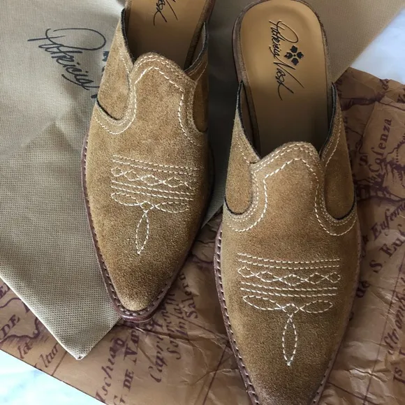 Patricia Nash, Battista, suede, western, power up fabulous shoes!