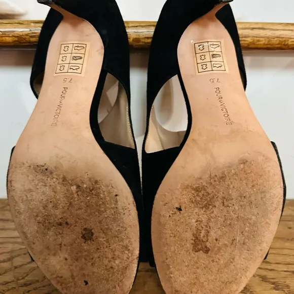 Pour La Victoire Black Mules with Elegant Cut-Out