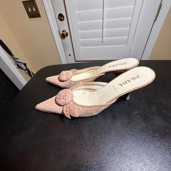 Prada eur 38 light brown suede pattenered mules  with rosette and pointy toe