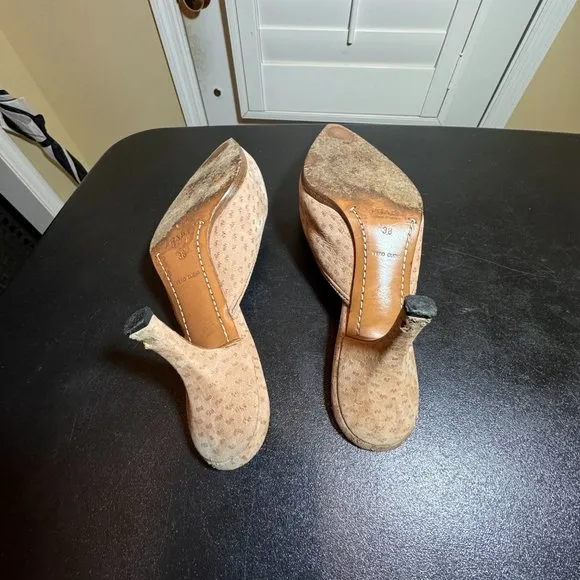 Prada eur 38 light brown suede pattenered mules  with rosette and pointy toe