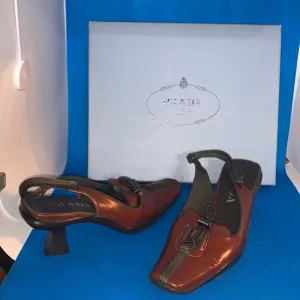 PRADA vintage square toe mules. Size IT 36 Super trendy sculptural heel
