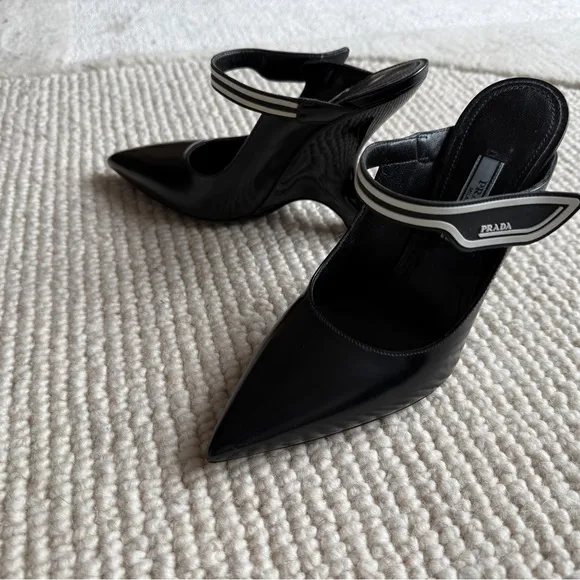 Prada Women's Black Pointed Toe Heels