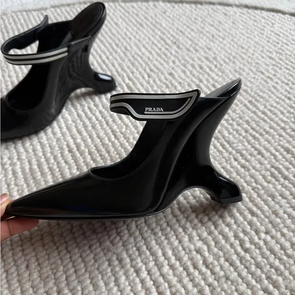 Prada Women's Black Pointed Toe Heels