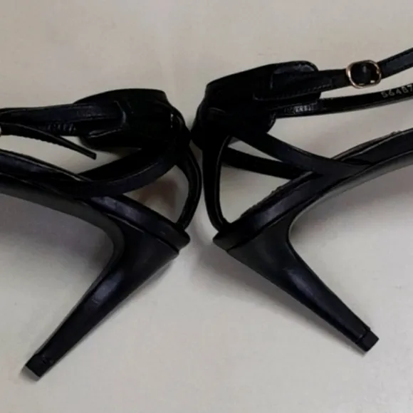 PURPLE LABEL Womens Strappy Heels Size 40.5