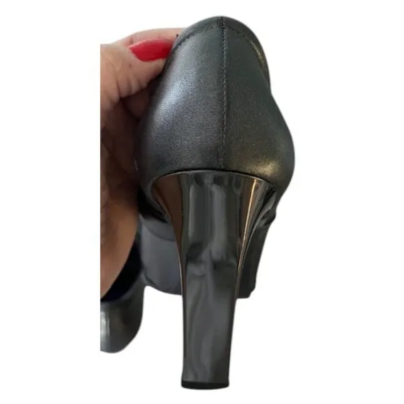 RALPH LAUREN Purple Label Pointed Toe Dark Gray Silver Heels Made in Italy Sz 8