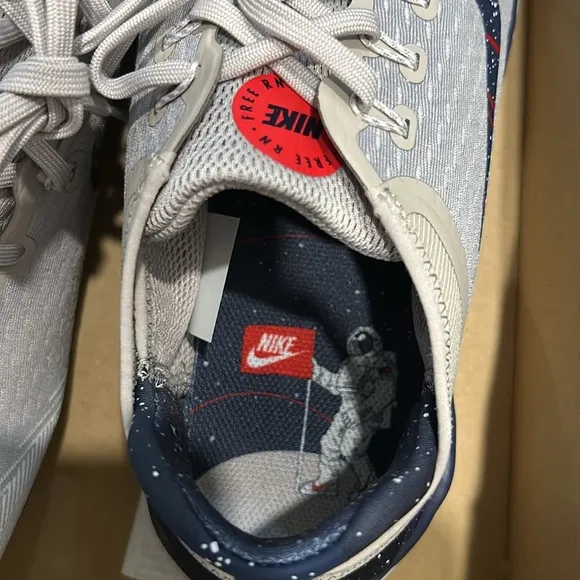 Rare Nike Free RN 2018 Moon Particle Shoes