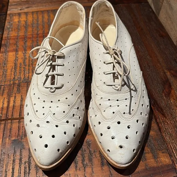Rare Vintage 80s Women's White Perforated Lace-Up Leather Shoes Italy sz 7.5 Pl
