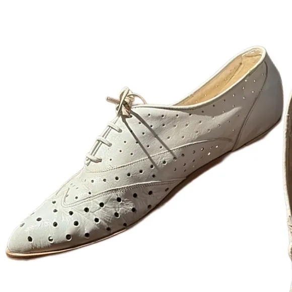 Rare Vintage 80s Women's White Perforated Lace-Up Leather Shoes Italy sz 7.5 Pl