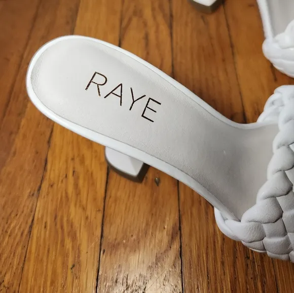 RAYE Valeria White Heel