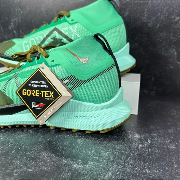 REACT PEGASUS TRAIL 4 GORE TEX SPRING GREEN OLIVE FLAK MINT FOAM BLACK RUNNING