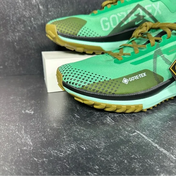 REACT PEGASUS TRAIL 4 GORE TEX SPRING GREEN OLIVE FLAK MINT FOAM BLACK RUNNING