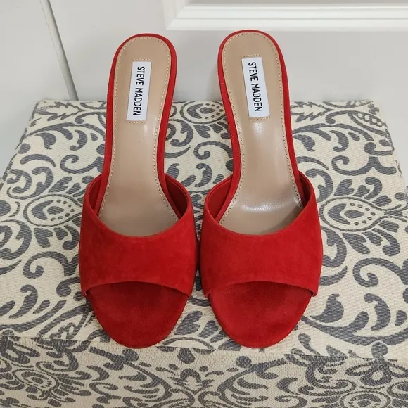 Red  Suede Steve Madden Mule