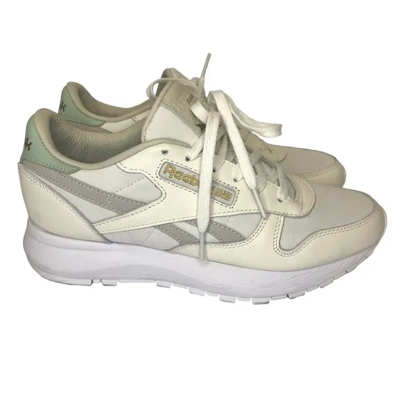 Reebok Classic Leather Casual Sneaker Sz 8 Ivory/Seafoam