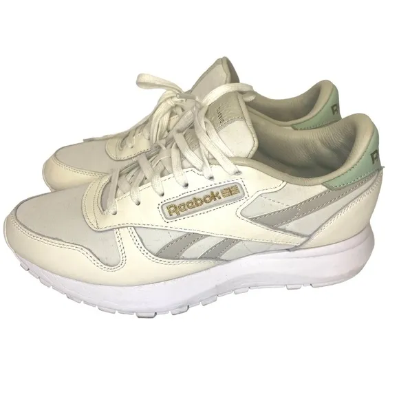 Reebok Classic Leather Casual Sneaker Sz 8 Ivory/Seafoam