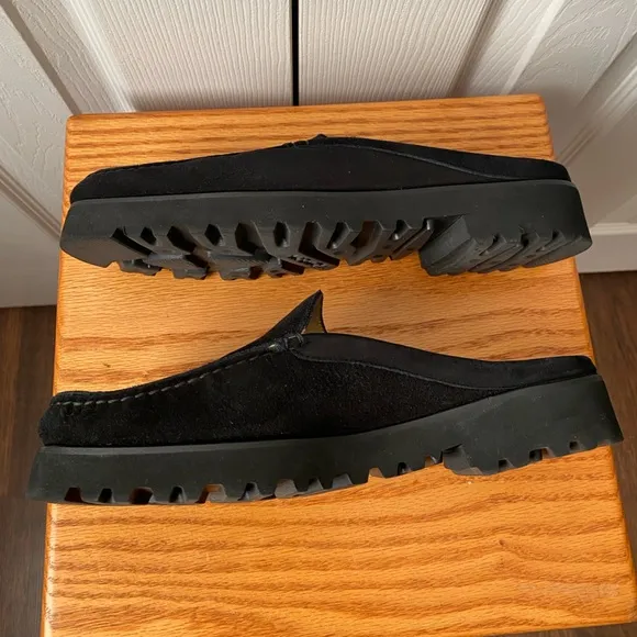 RON WHITE Renee Black Waterproof Suede Comfort Lug Sole Mules SZ 9.5E WIDE