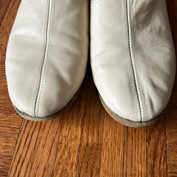 Sabah Ivory Leather Slip-On Mules W 40 or size 7M fit