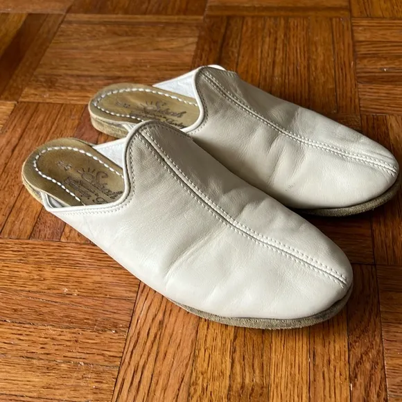 Sabah Ivory Leather Slip-On Mules W 40 or size 7M fit