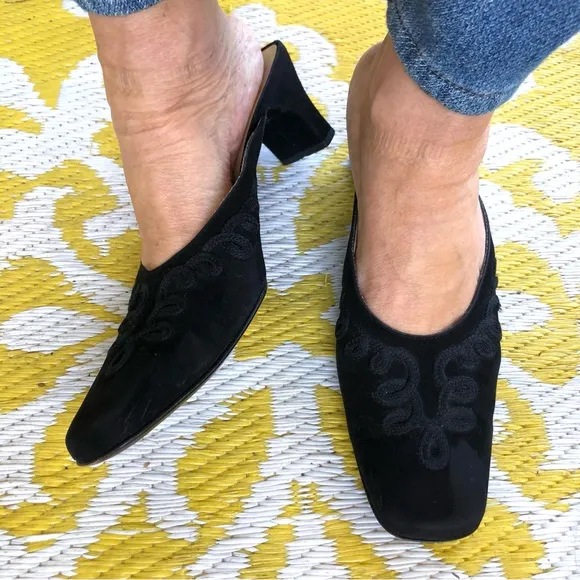 Salvatore Ferragamo Black Suede Mules Kitten Heel Embroidered Design Women’s 8.5