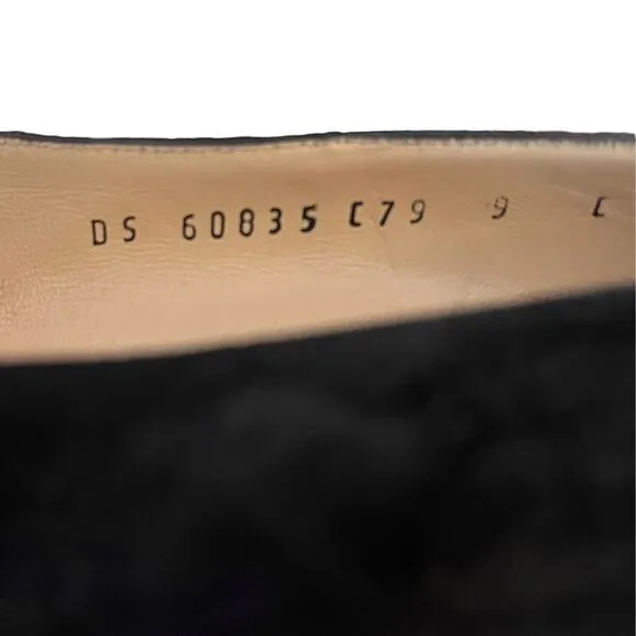 Salvatore Ferragamo Black Velvet Pump Size 9 Pointed Toe Italian 3” Quiet Luxury