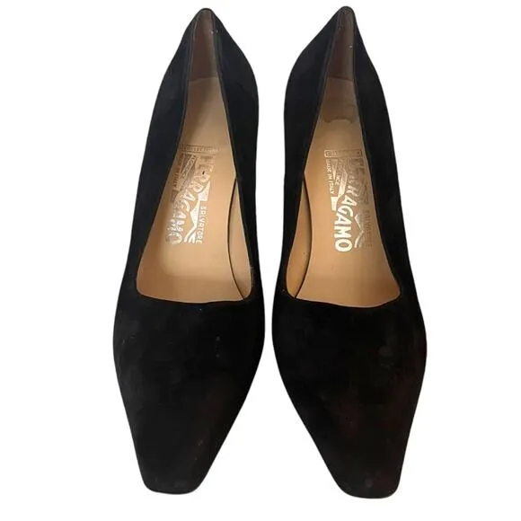 Salvatore Ferragamo Black Velvet Pump Size 9 Pointed Toe Italian 3” Quiet Luxury