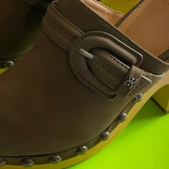 Sam Edelman Nyla Brown Suede Mules