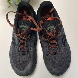 Saucony Trail PWR track hiking shoes.  Very gently used.  Size Men 8.