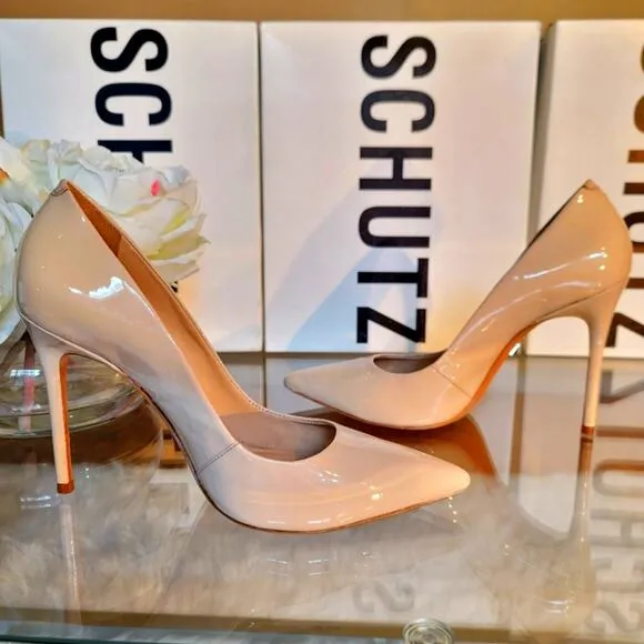 Schutz Caiolea Size 8.5 Patent Leather Stiletto Pumps Heels Pointed-Toe
