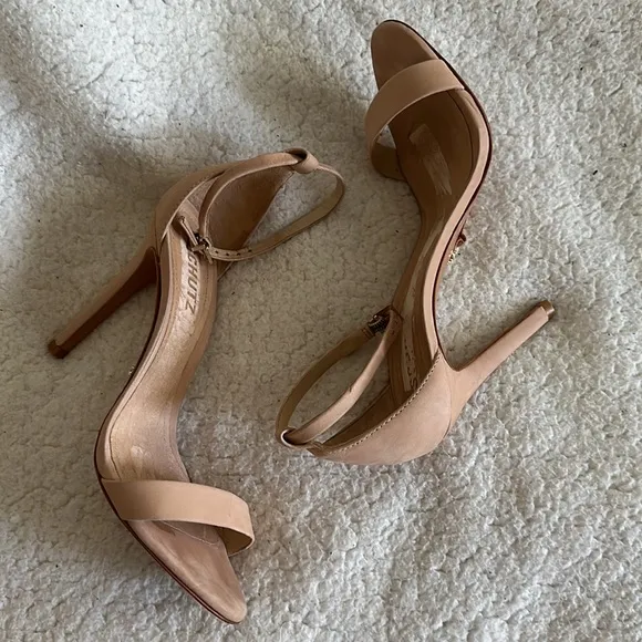 Schutz | Jeanette Tanino ll Nude Strappy Heels | 6B
